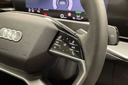 vihreä Audi Q3 2026 kuva 12.