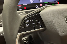 vihreä Audi Q3 2026 kuva 13.