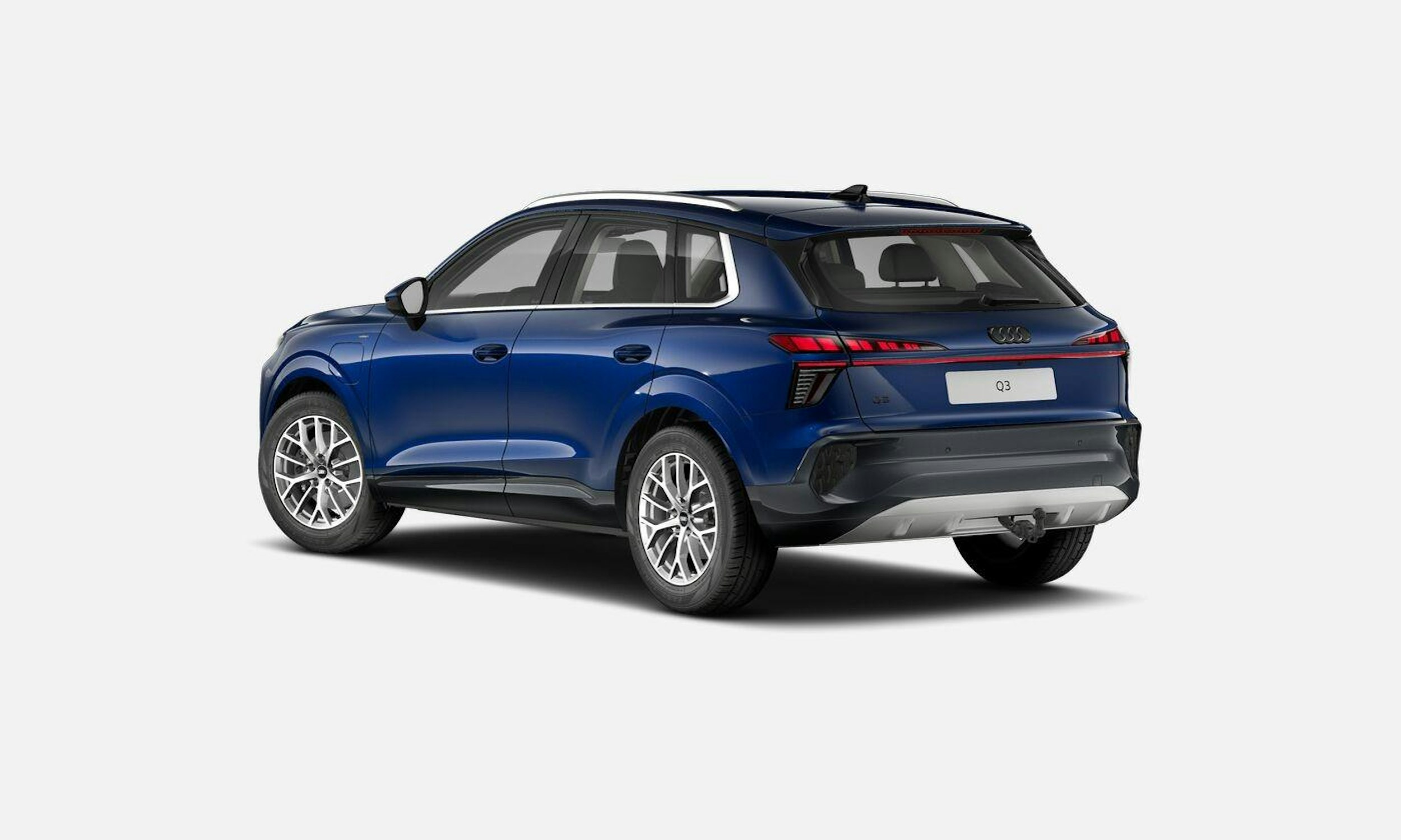 navarra sininen Audi Q3 2026 kuva 4.