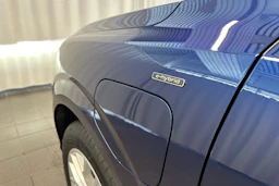 navarra sininen Audi Q3 2026 kuva 34.