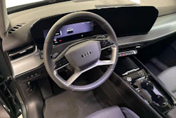 met. vihreä Audi Q3 2026 kuva 6.