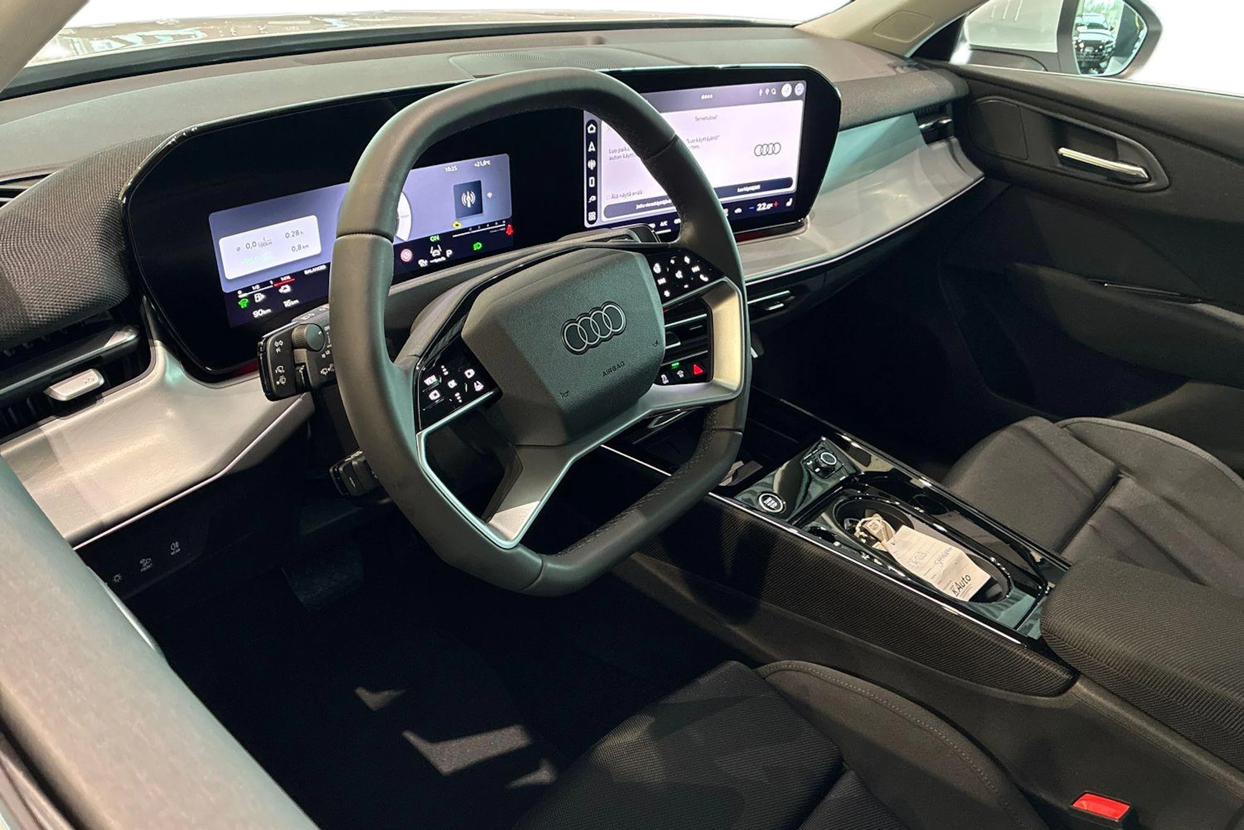 valkoinen Audi Q3 2026 kuva 6.