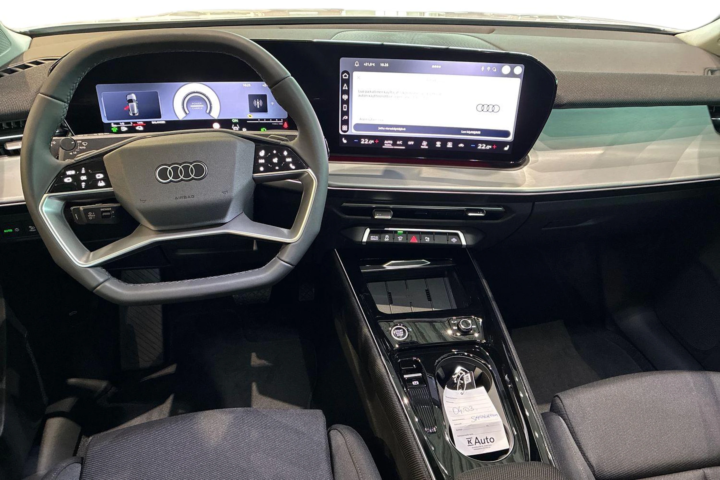 valkoinen Audi Q3 2026 kuva 7.