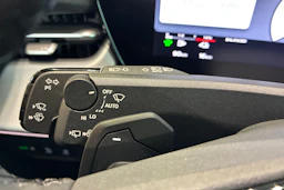 valkoinen Audi Q3 2026 kuva 15.