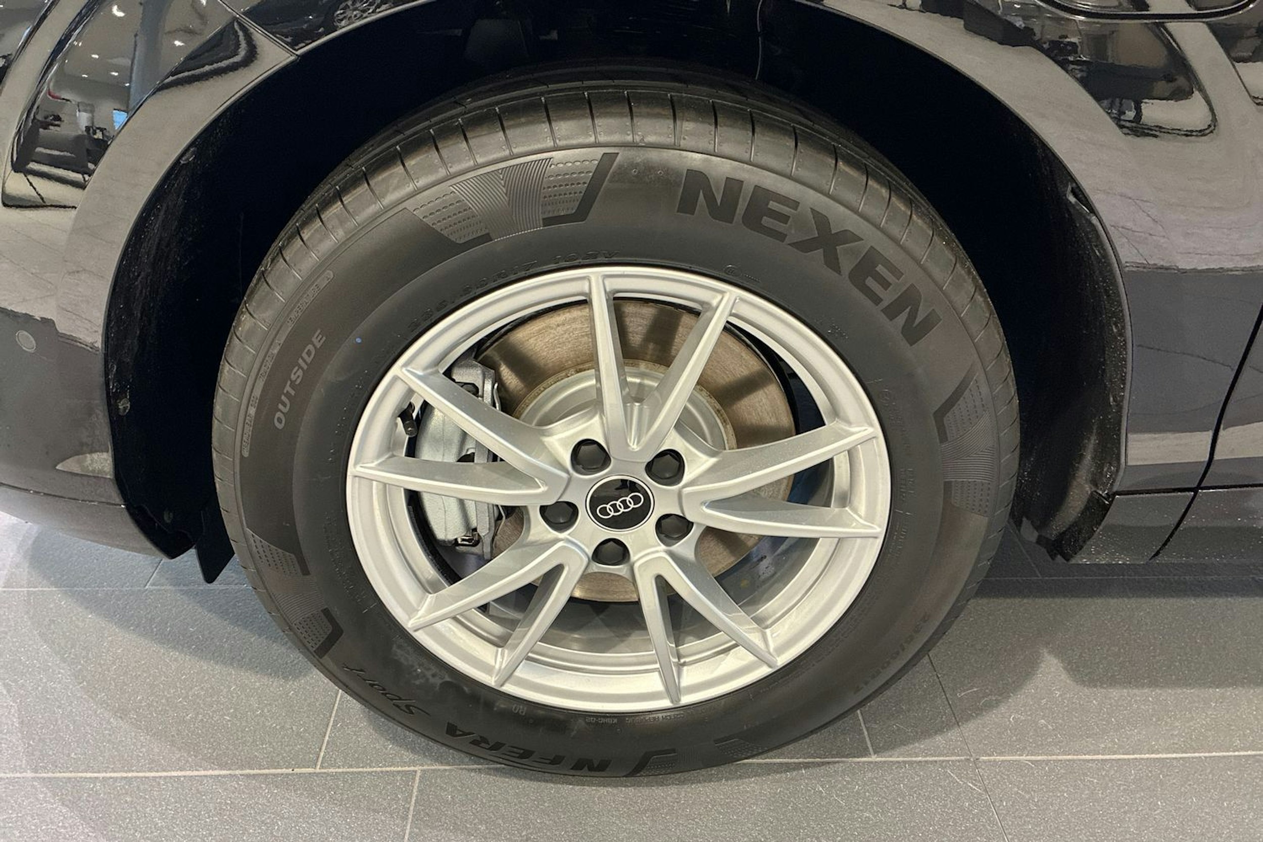 musta Audi Q3 2026 kuva 10.