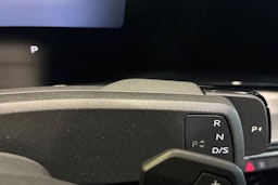 musta Audi Q3 2026 kuva 15.