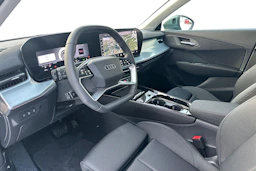 met. vihreä Audi Q3 2026 kuva 6.