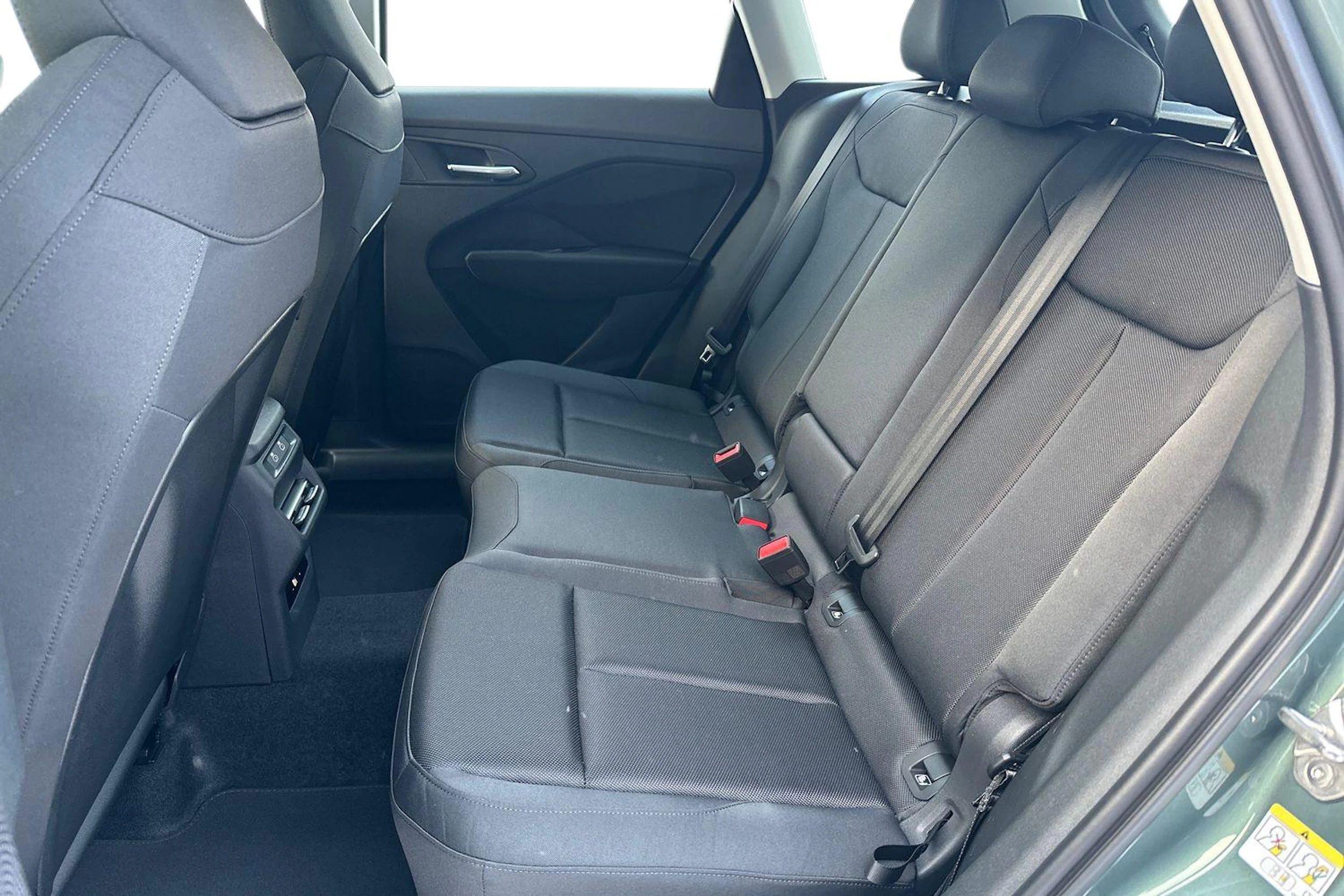 met. vihreä Audi Q3 2026 kuva 8.