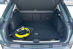 met. vihreä Audi Q3 2026 kuva 12.