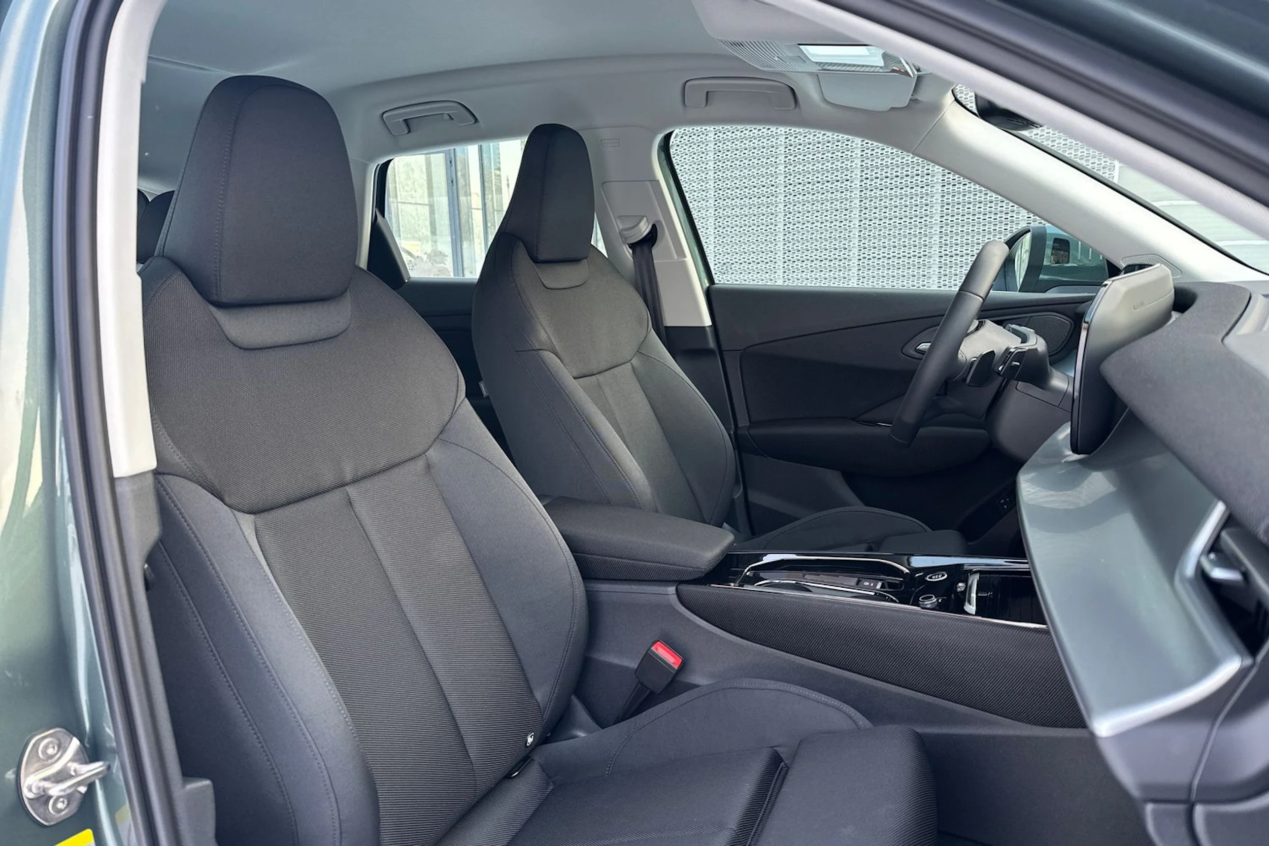 met. vihreä Audi Q3 2026 kuva 14.