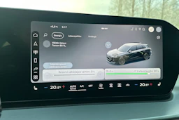 met. vihreä Audi Q3 2026 kuva 19.