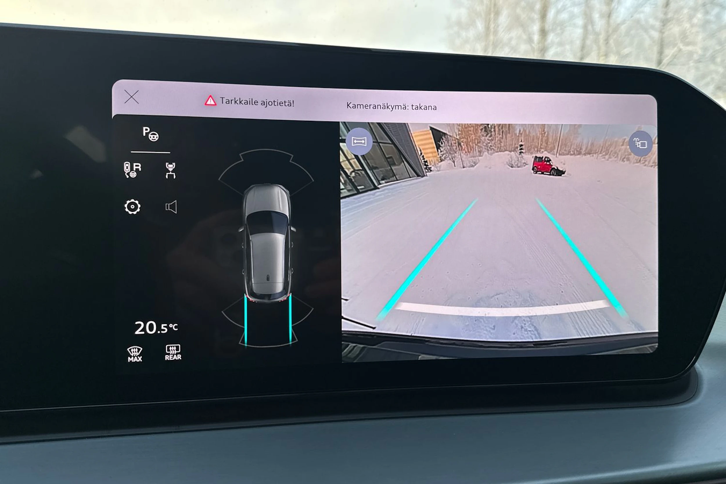 met. vihreä Audi Q3 2026 kuva 20.