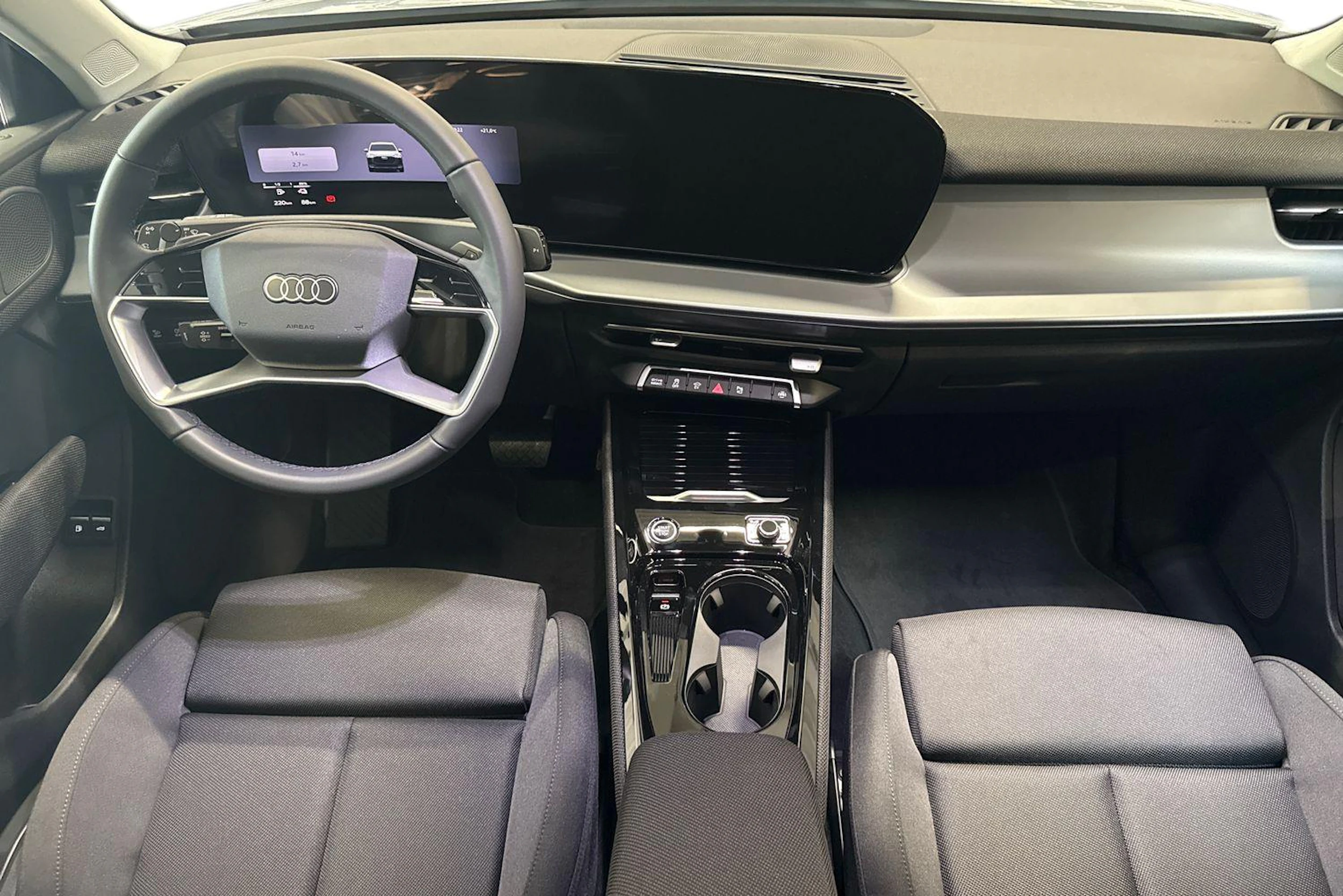 met. harmaa Audi Q3 2026 kuva 7.