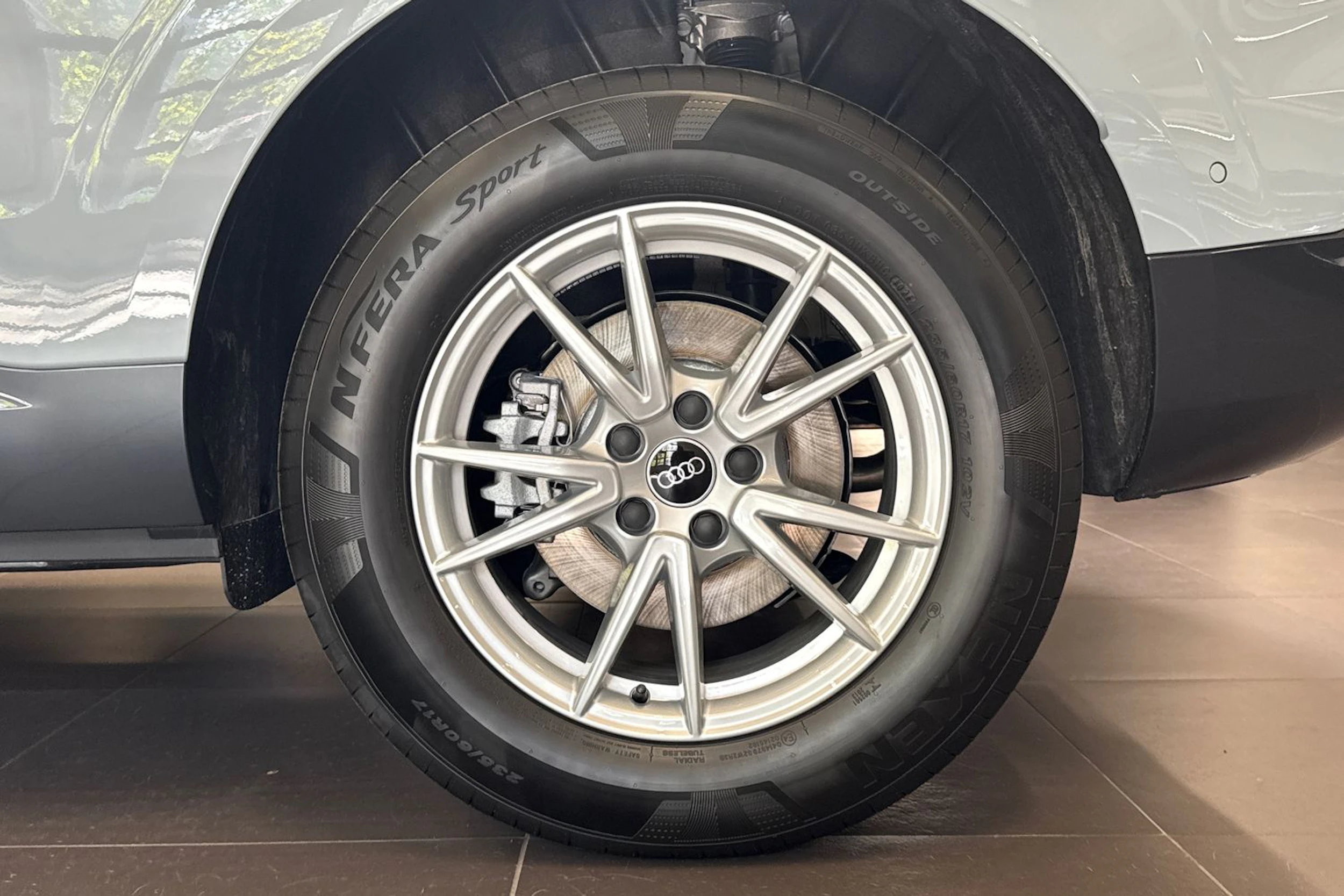 met. harmaa Audi Q3 2026 kuva 10.