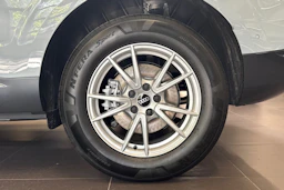 met. harmaa Audi Q3 2026 kuva 10.