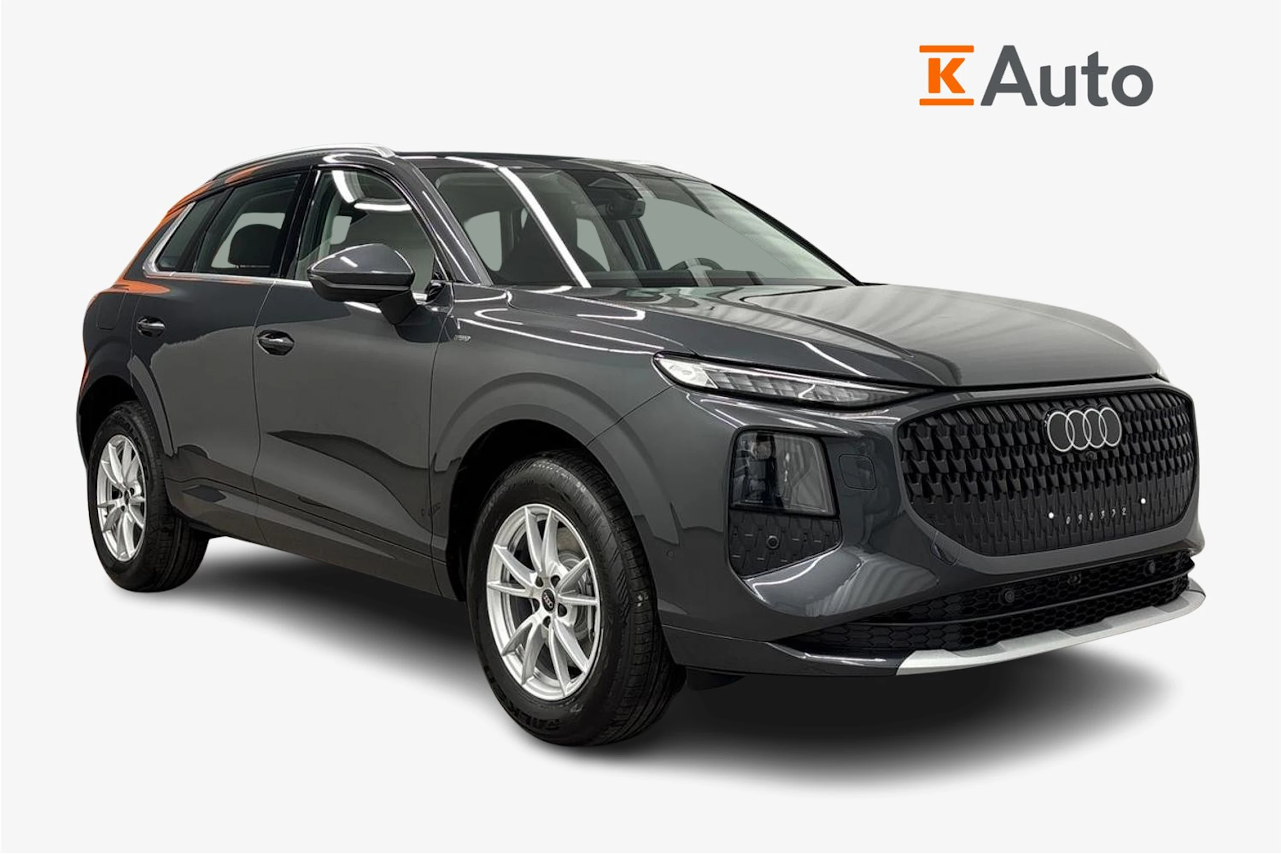 met. harmaa Audi Q3 2026 kuva 1.