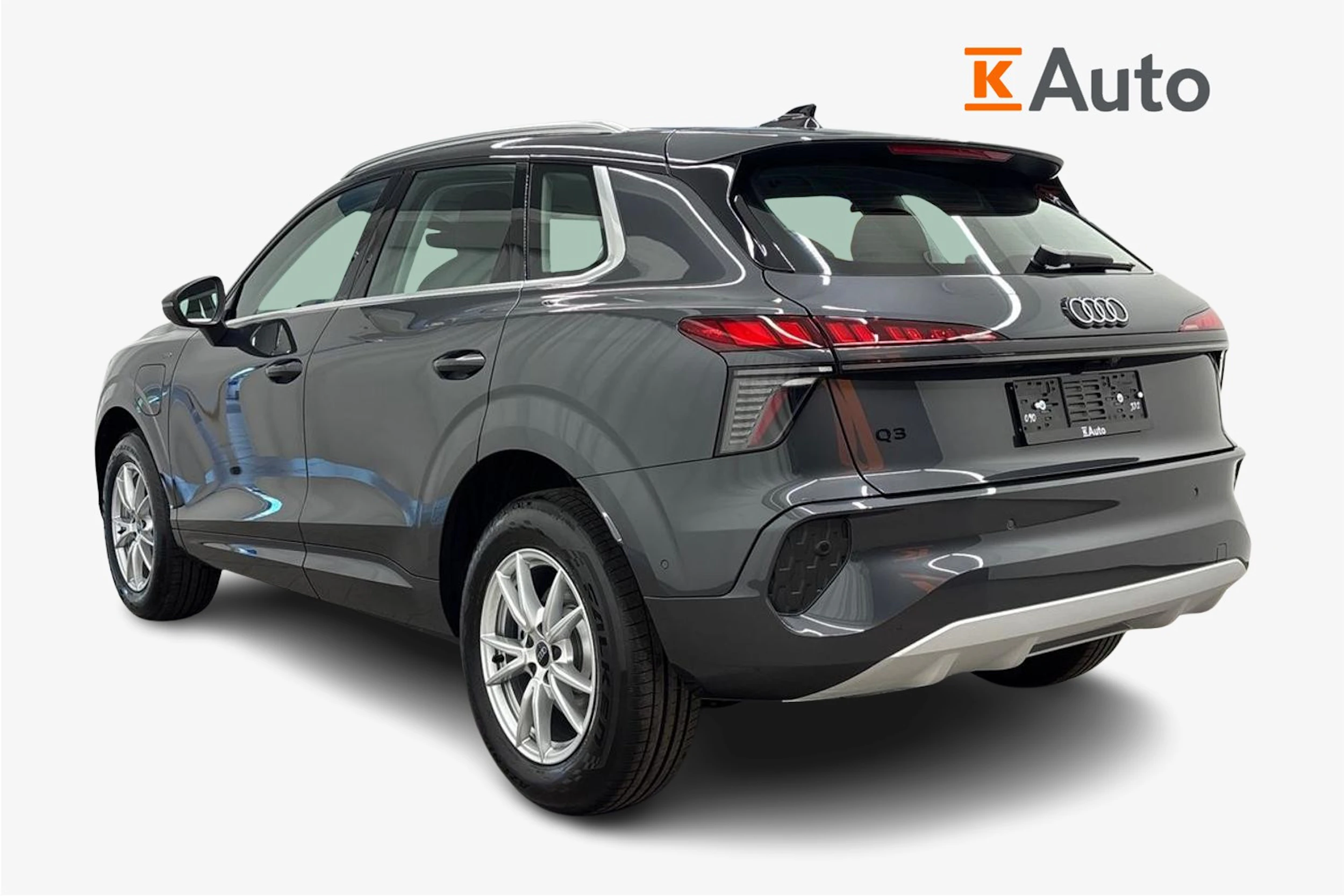 met. harmaa Audi Q3 2026 kuva 2.