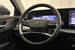 met. harmaa Audi Q3 2026 kuva 12.