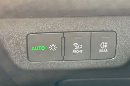 musta Audi Q3 2026 kuva 28.