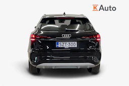musta Audi Q3 2026 kuva 3.