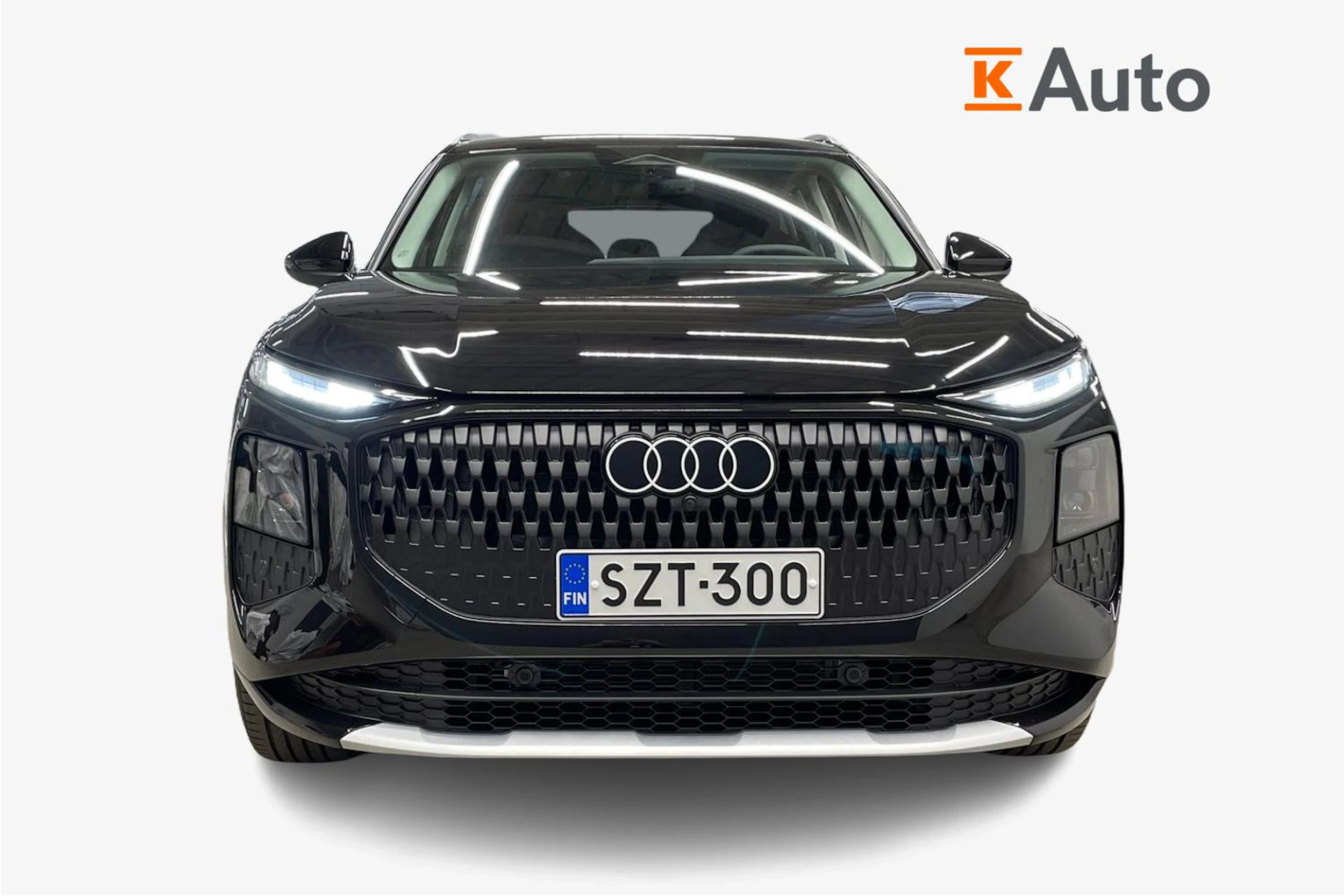musta Audi Q3 2026 kuva 4.