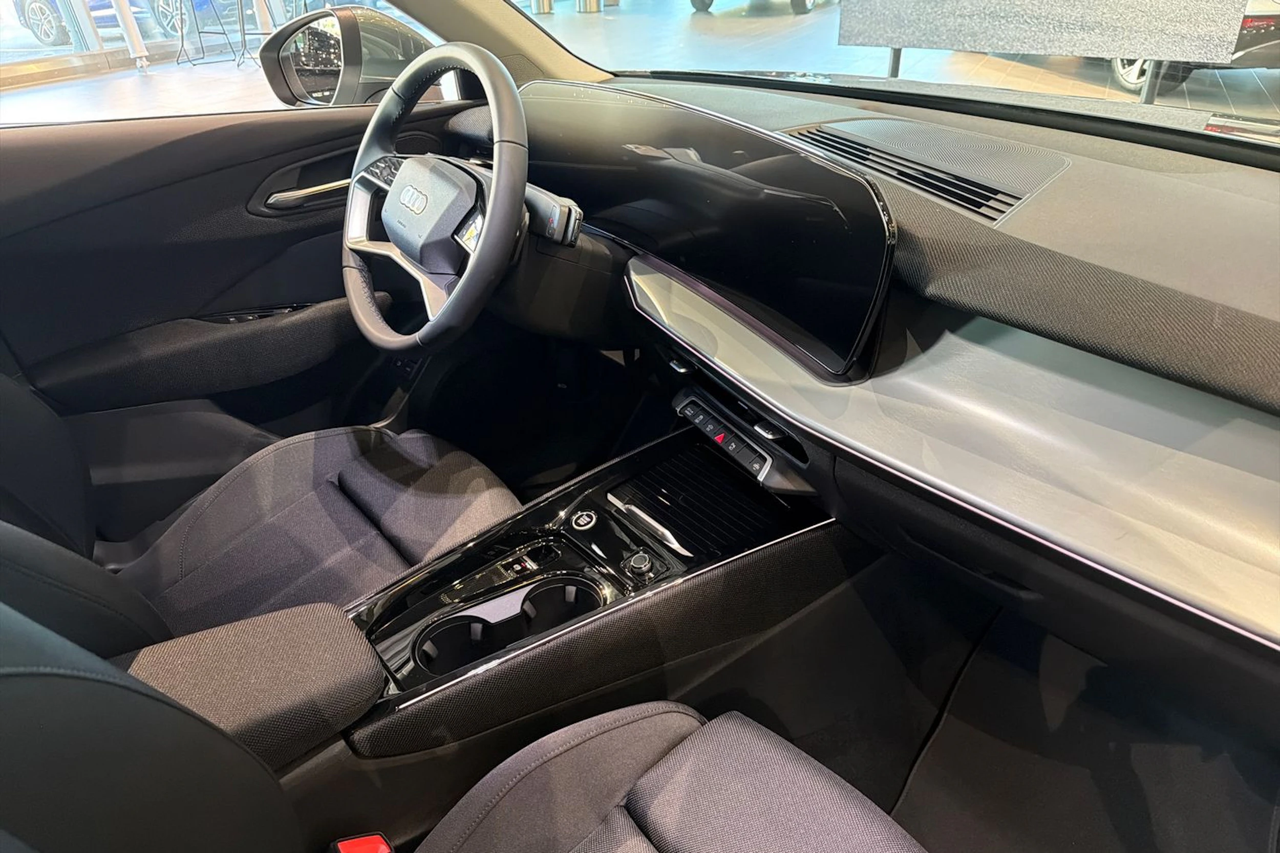 vihreä Audi Q3 2026 kuva 15.