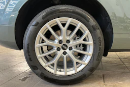 met. vihreä Audi Q3 2026 kuva 10.