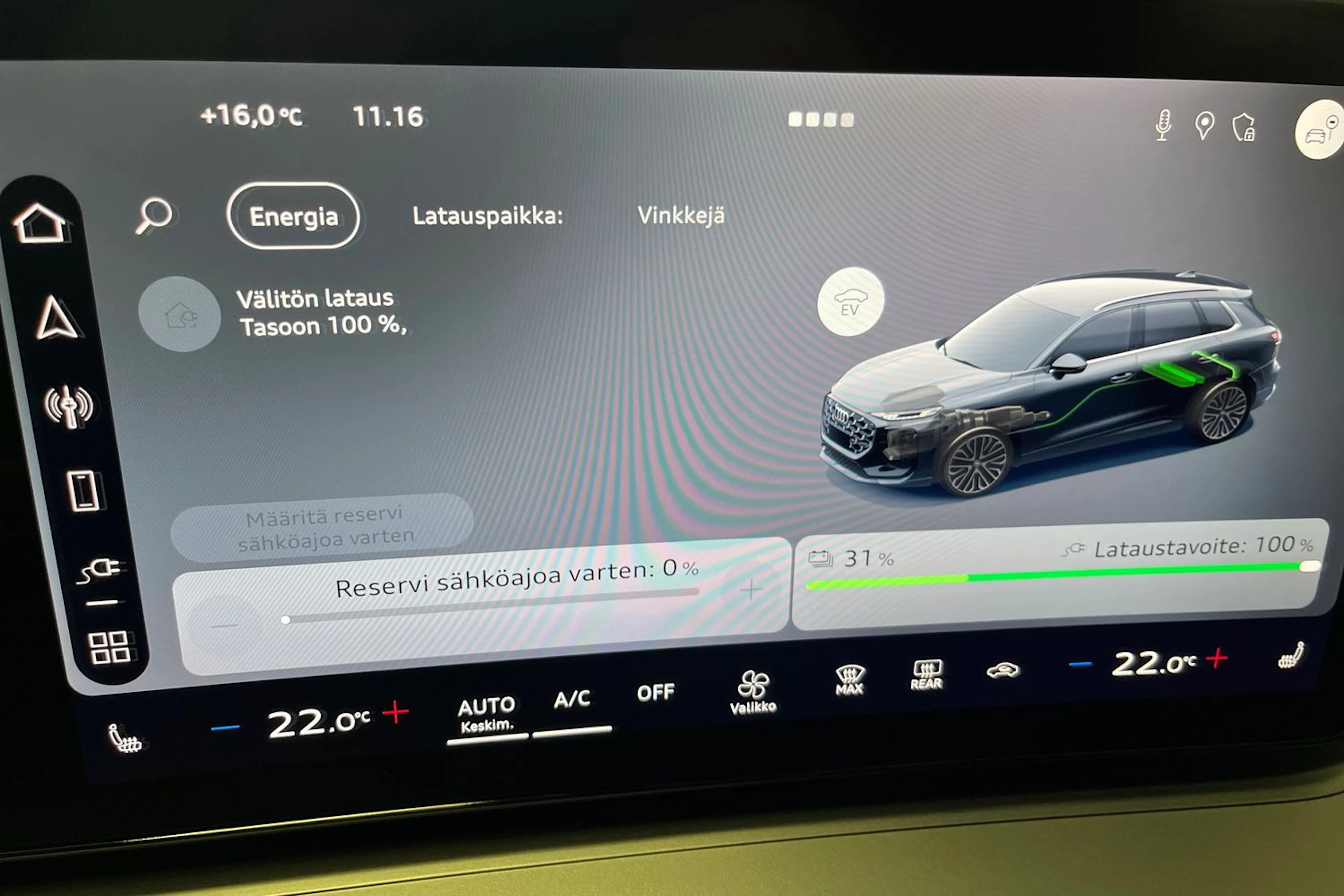 met. vihreä Audi Q3 2026 kuva 20.