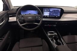 valkoinen Audi Q3 2026 kuva 7.