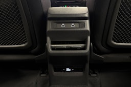 valkoinen Audi Q3 2026 kuva 12.