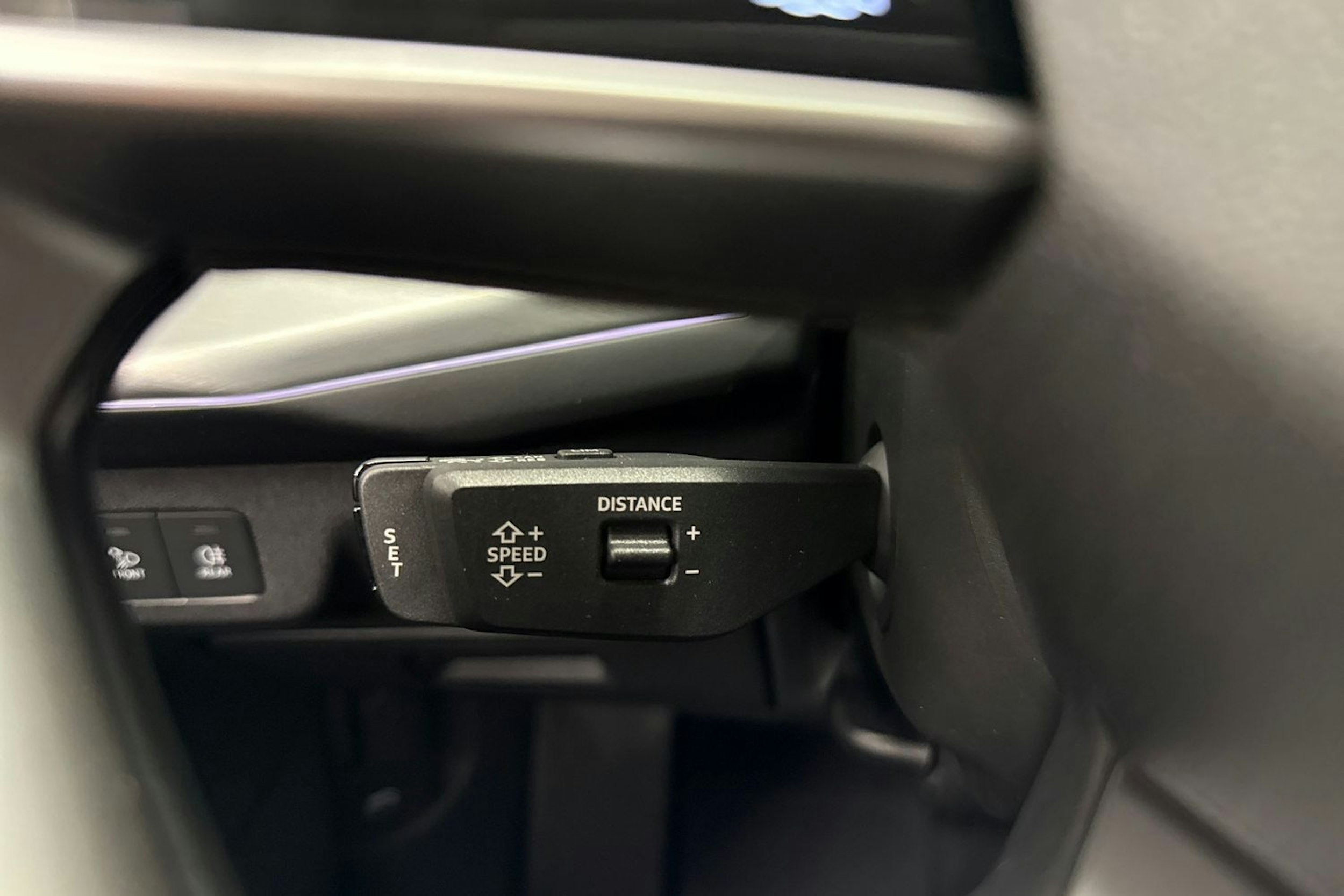 valkoinen Audi Q3 2026 kuva 17.