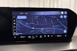 valkoinen Audi Q3 2026 kuva 24.