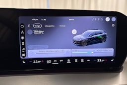 valkoinen Audi Q3 2026 kuva 25.