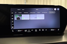 valkoinen Audi Q3 2026 kuva 30.