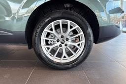 met. vihreä Audi Q3 2026 kuva 10.