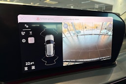 met. vihreä Audi Q3 2026 kuva 11.