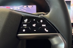 met. vihreä Audi Q3 2026 kuva 13.