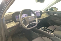 musta Audi Q3 2026 kuva 6.