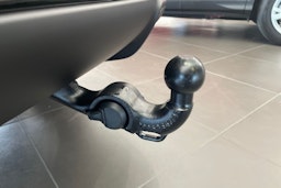 musta Audi Q3 2026 kuva 13.