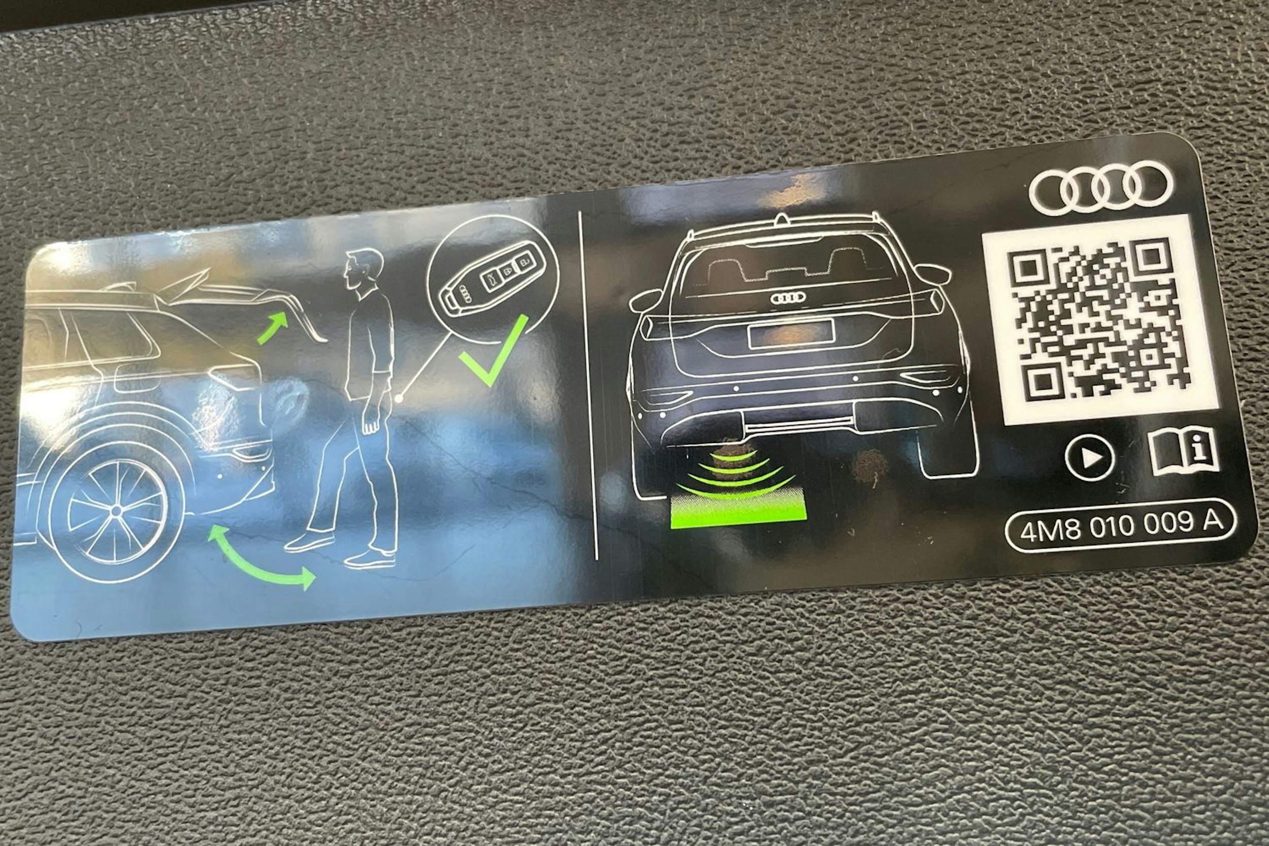 musta Audi Q3 2026 kuva 15.