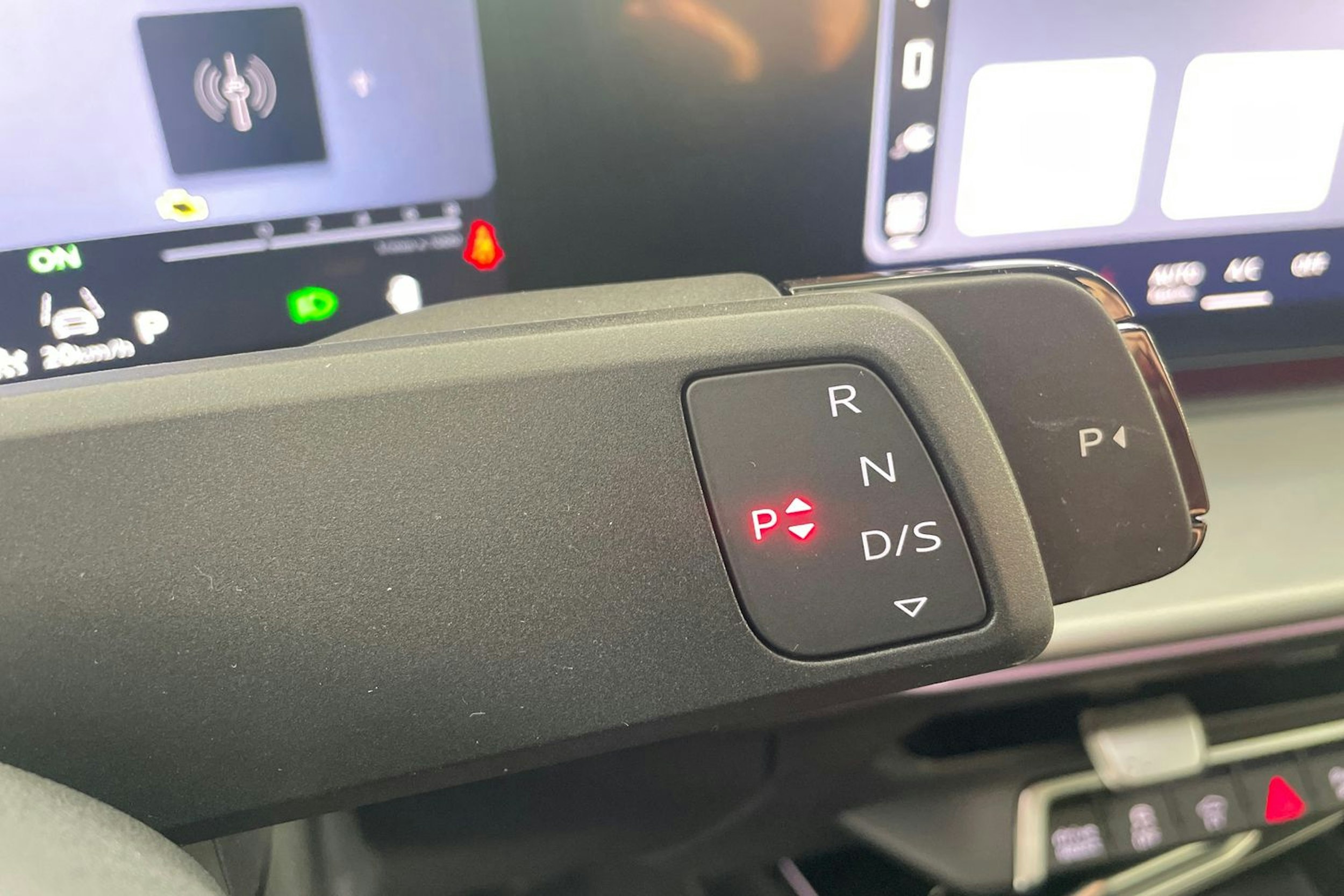 musta Audi Q3 2026 kuva 21.