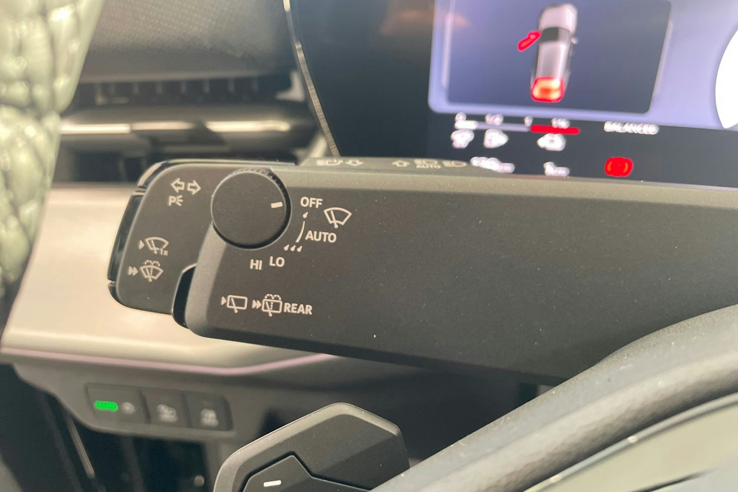 musta Audi Q3 2026 kuva 22.