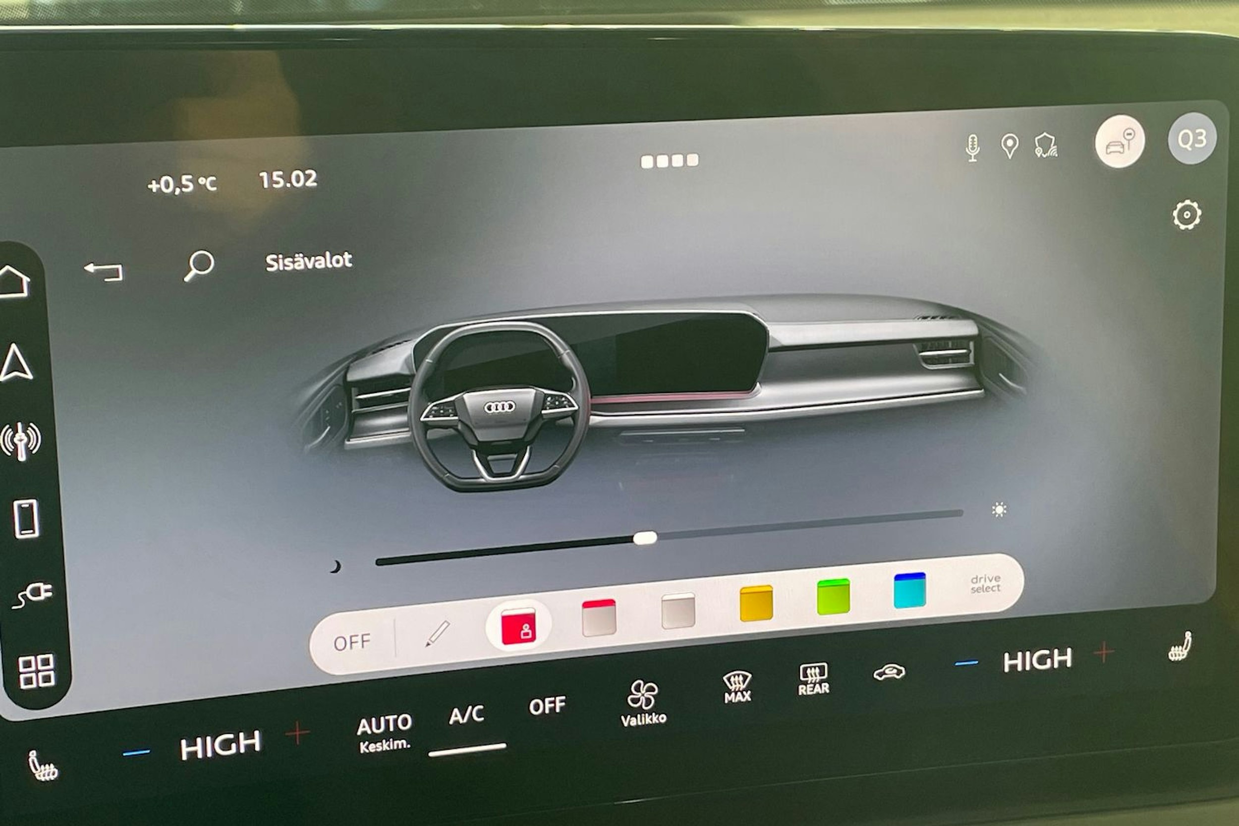 musta Audi Q3 2026 kuva 29.