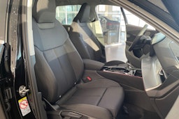 musta Audi Q3 2026 kuva 32.