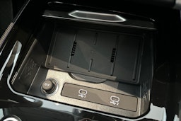 met. harmaa Audi Q3 2026 kuva 18.