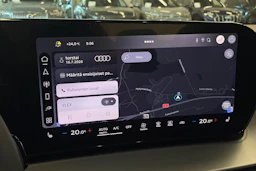 sininen Audi Q3 2026 kuva 18.