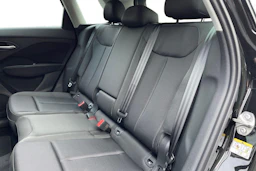 musta Audi Q3 2026 kuva 8.