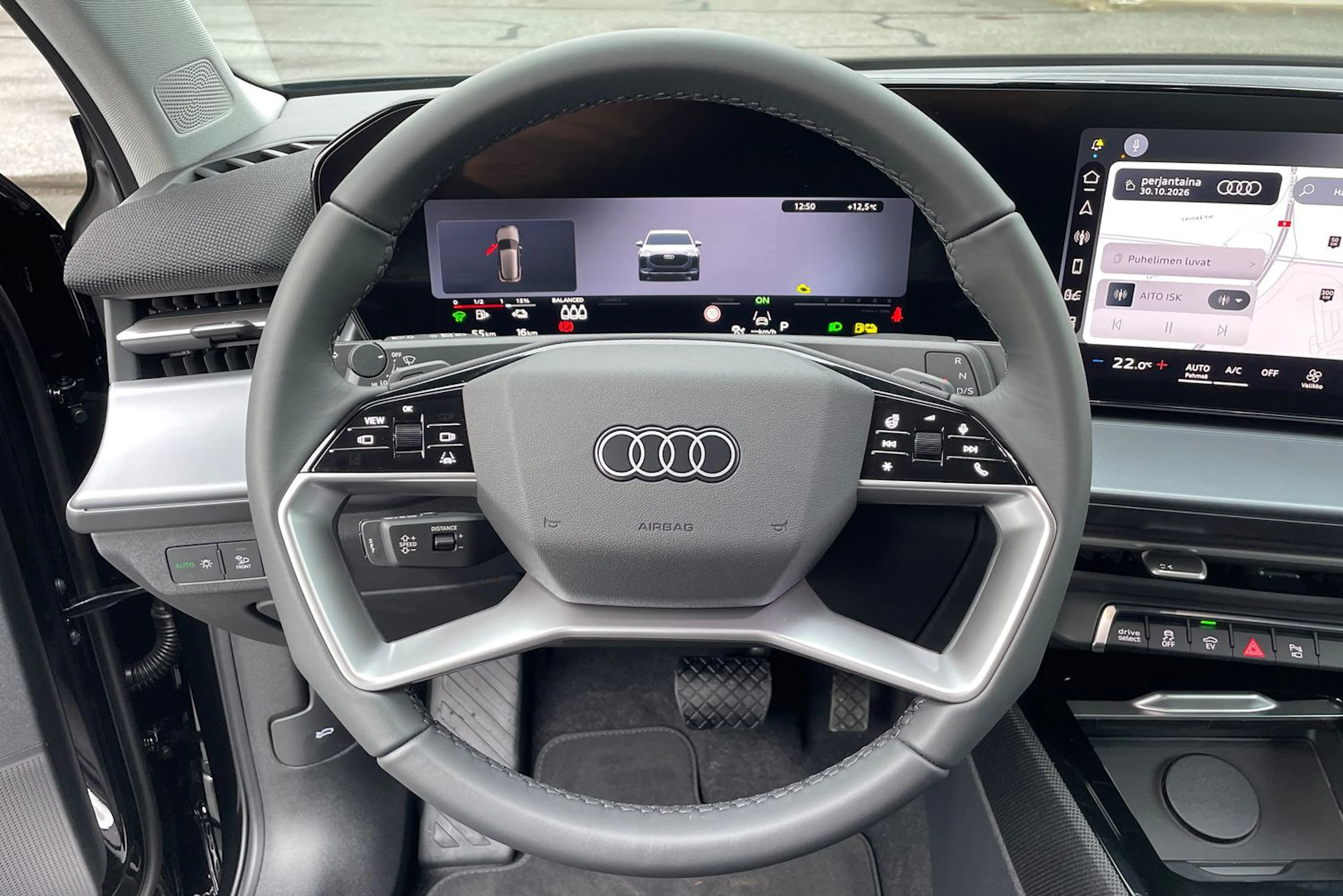 musta Audi Q3 2026 kuva 23.