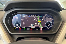 harmaa Audi Q4 e-tron 2026 kuva 13.