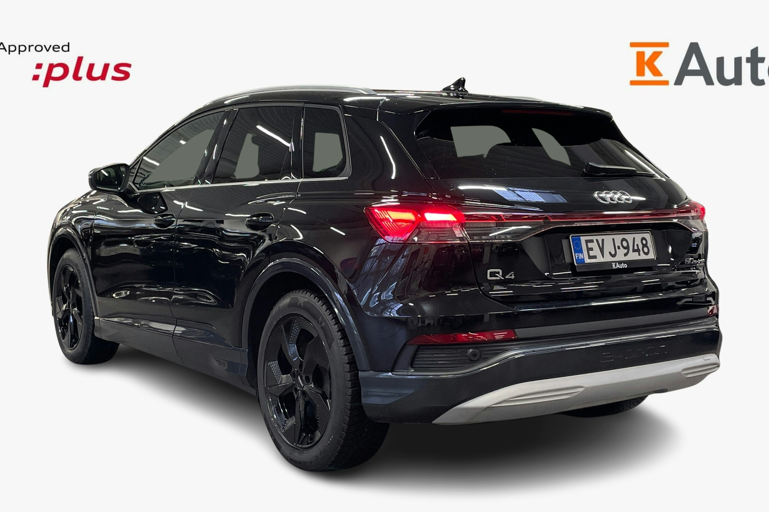 Musta Audi Q4 e-tron 2022 kuva 2.